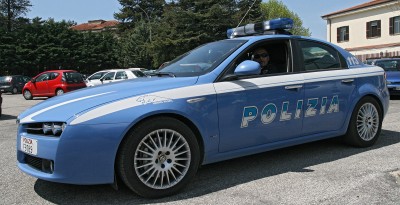 polizia-volante-auto