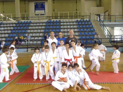 Il gruppo della scuola Basaki alle pendici dell'Etna