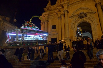 Settimana Santa 2015 l'uscita di Cristo morto e Addolorata