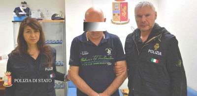 violenza sessuale su minore scuola bidello