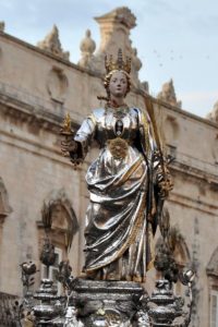 processione_piazza_duomo