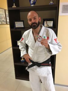 Danilo Occhipinti con la medaglia