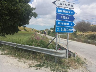 I cittadini ripuliscono le strade