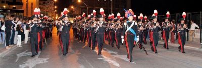 La_Banda_dei_Carabinieri_sfila_in_Via_Roma_2009